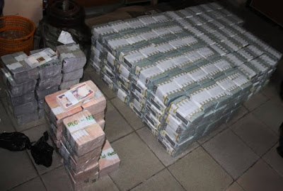 EFCC uncovers huge sums in Ikoyi, whistleblowing