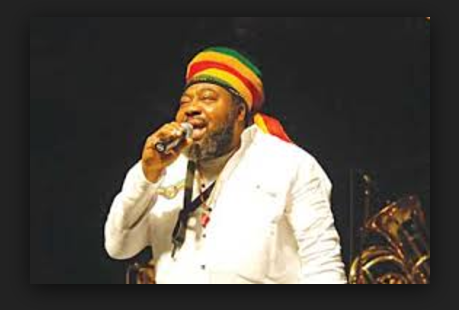 Ras Kimono blasts young artistes