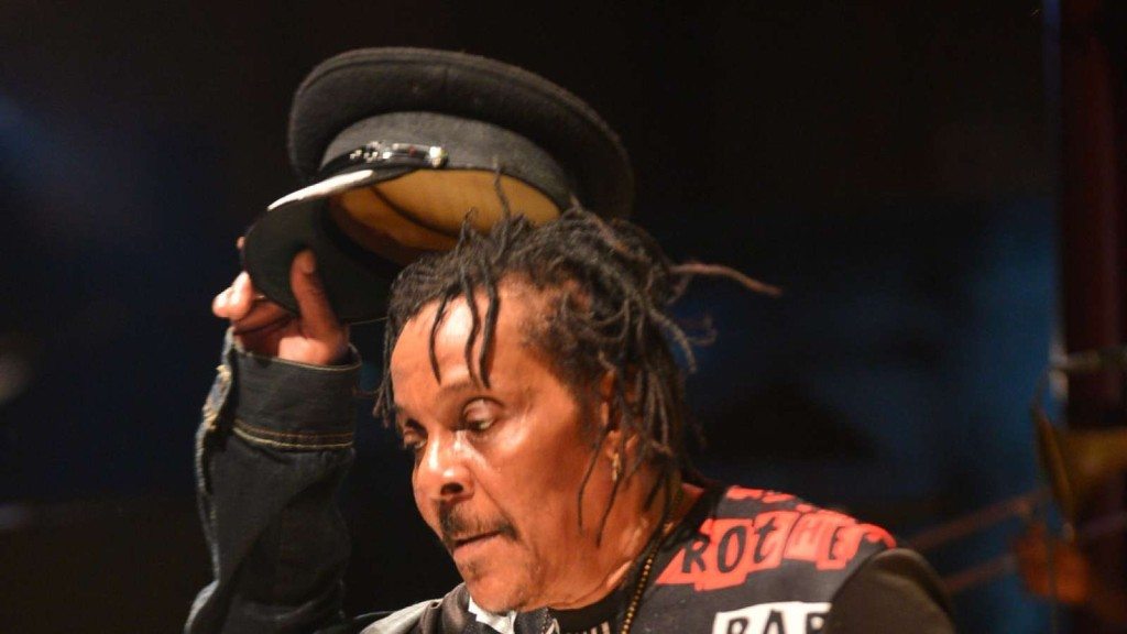 Majek Fashek dumps women, drugs, says he is born again
