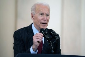 Biden lifts Green card ban
