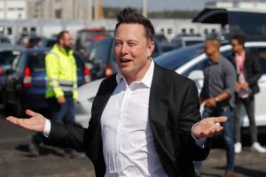 Elon Musk expects Tesla to be bigger than APPLE Inc