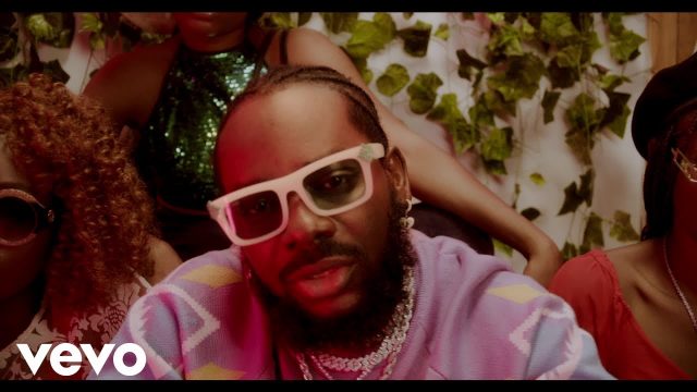 52E332D7 0E4A 4F00 BCBB 22DBD25566BF Focus