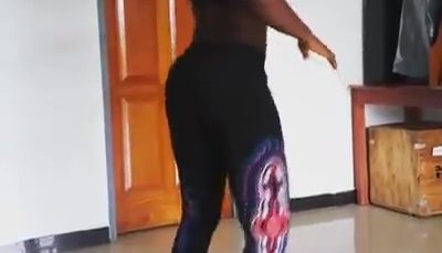 No-Hating-Just-A-Happy-Lady