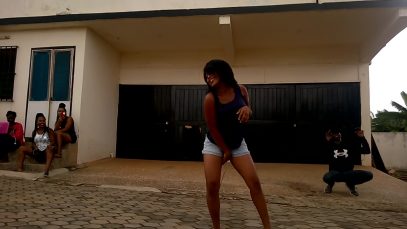 These-Nigerians-Nailed-South-African-Gwara-Gwara