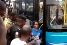 Miracle-Nigerian-Woman-Gives-Birth-on-Bus