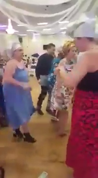 Watch Oyinbos Shake It To Flavour Song