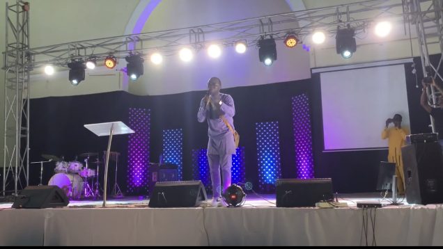 4271E111-11F8-49CC-BA4C-B75B7B0F79F5